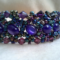 fialový šitý width=200 height=200