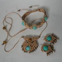 tyrkys v macramé